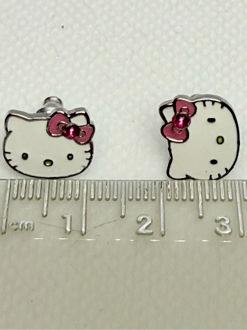 Hello Kitty White Face Pink Bow Kids Stud Earrings!
